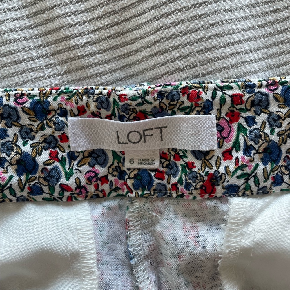 Ann Taylor Loft Riviera Slim Floral Mid Rise Print Ankle Pants 6 EUC - Picture 7 of 16